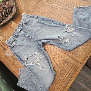 American Eagle Outfitters High Rise Blue Jeans Distressed